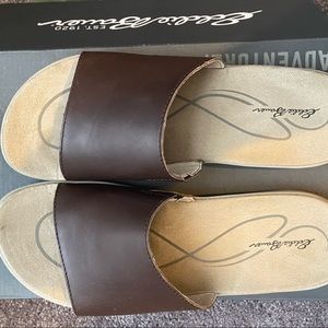 Eddie Bauer Sunrise Slides